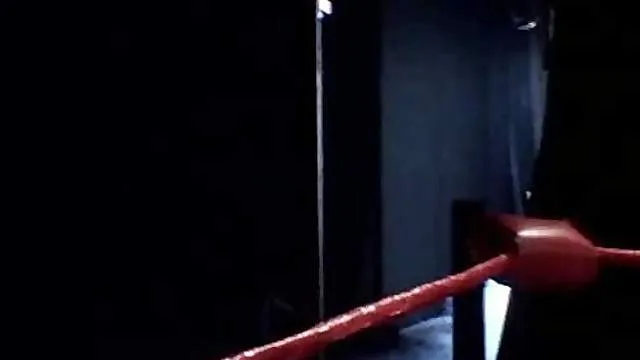 Suck orgy in a boxing ring