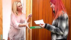 Nasty sluts Kate Gold and Vinna Reed enjoy licking their piss