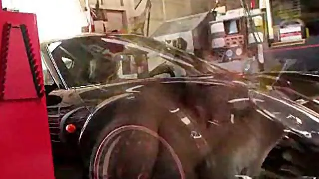 Milf wants the man repairing the car