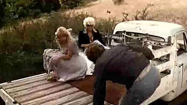 Classic porn fuck in the back of a pickup truck