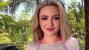 Outdoor foreplay ends with blonde Lola Fae being fucked hard