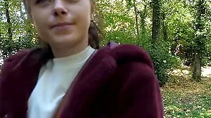 Lovely 18 years old teen girl does her first porn casting