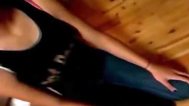 Hot girl gets nude and sucks cock for a facial