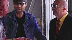 Wild sex in a public place between Deadpool and Jennifer White