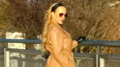 Solo eurobabe masturbating outdoors