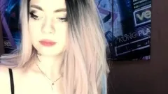 Amateur Webcam Teen Masturbates And Teases