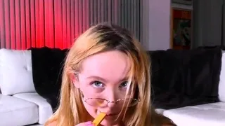 Petite HJ loving slut cheating on bf