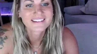 Webcam milf with breast milk live hardcore masturbate