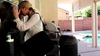 desperate girls need to pee wetting omorashi