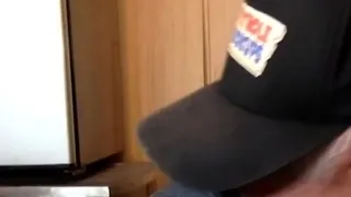 Amateur gloryhole DILF sucks in closeup