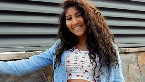 Outdoor shagging with horny Venus Afrodita and her boyfriend