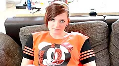 Deutsch Babe loves using fingers and toys on her wet pussy.