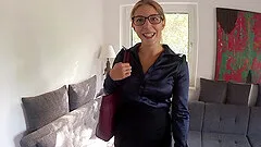 Sexy assistant gets a last minute creampie before going to work