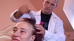 My chubby mom fucked by her hairdresser