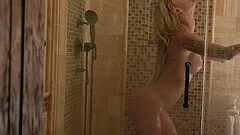 Romantic banging on the bed with mature blonde Isabelle Deltore