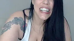 Huge natural tits long haired brunette amateur babe in tshirt posing on webcam