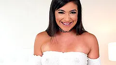 Cum slut Brooklyn Gray loves to have her mouth rough fucked