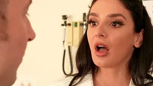 Homemade video of topless babe Sheena Ryde giving a sloppy BJ