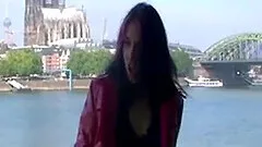 Schwanzlutscherin facial in Koeln outdoor public nudity am Rhein!