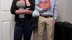 Homemade video of MILF Sheena Ryder in nylon riding a dick in POV