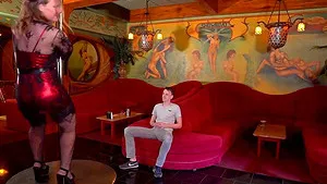 Amateur stripper Angela Deep spreads her legs to ride a skinny dude