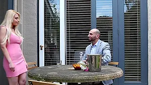 Madison Missina loves sharing some toys with naughty Dalilah Amor