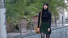 Kurokawa Sumire masturbates on the chair using her favorite sex toy