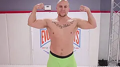 Bella Rossi gets her pussy banged on the floor by her fight partner