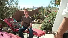 Blonde teen gay dude gets a cumshot from a stranger in a park