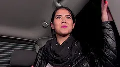 Petite brunette teen Lady gets a hardcore pussy fuck in a car