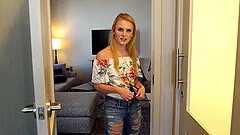 Close up sloppy blowjob from Natalie Knight ends with a facial