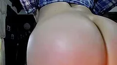 Cute Round Butt Camslut Fucks Herself To A Squirt