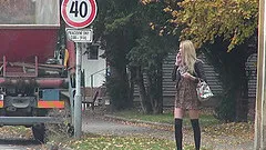 Long haired blonde MILF Karina pussy creampied in a car