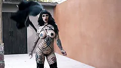 Tattooed goth teen babe Jessie Lee eats cum after a doggy style fuck