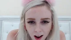 Horny Blonde Bares Soft Naked Curves Live