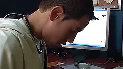 Gustavo heads to the park for a meet up with cute Leonardo.