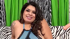 Horny BBW Bella Bangz Almost Breaks a Fucking Machine Getting Herself Off