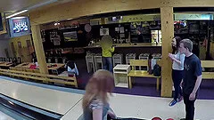 Guy penetrates attractive beauty while cuckold plays bowling