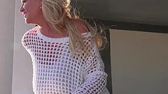 Kelly Madison gets naked for a magnificent masturbation game