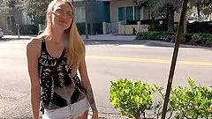 Cute Heather Hamilton likes to suck a stiff dick in the car