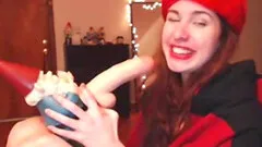 Funny cam model sucks off a gnome