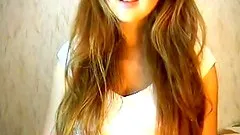 Gorgeous webcam teen shows cunt and tits