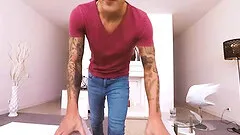 Gamer boyfriend take a big dick the ass