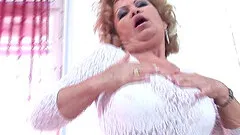 Francsina is an elderly lady who loves drilling her vagina