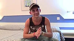 Hot booty Alondra fondling tits while cock riding