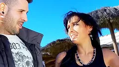 Fabulous outdoor pussy draining with Amel Annoga and Kevin White