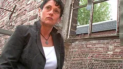 Short hair matured model moaning while drilling her pussy using toy