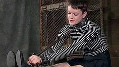 Sex machine screwing brunette juicy pussy in BDSM porn