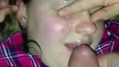 Girl loves cum-to-face