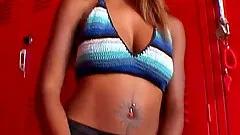 Chocolate beauty is getting a double penetration that she won't forget